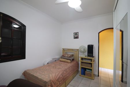 Quarto 1 de casa à venda com 3 quartos, 180m² em Parque Gerassi, Santo André
