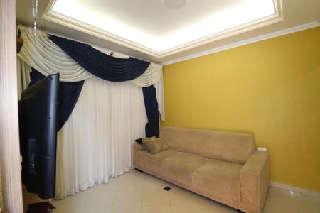 Casa à venda com 180m², 3 quartos e 2 vagasSala