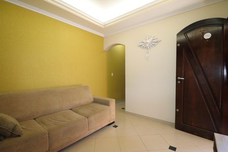 Casa à venda com 180m², 3 quartos e 2 vagasSala