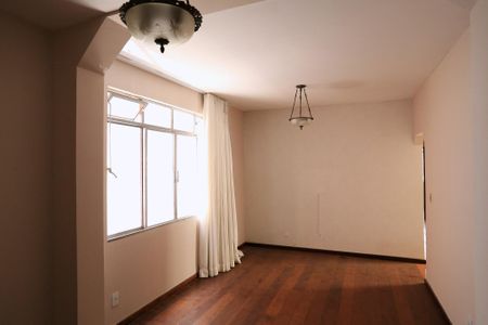 Sala de apartamento à venda com 3 quartos, 96m² em Sagrada Família, Belo Horizonte