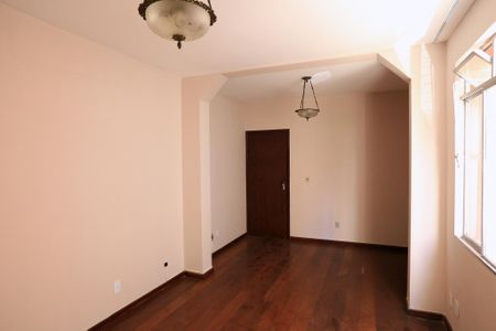 Apartamento à venda com 96m², 3 quartos e 1 vagaSala