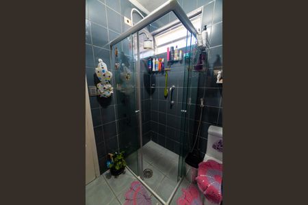 Casa à venda com 180m², 3 quartos e 2 vagas Casa à venda com 180m², 3 quartos e 2 vagasBanheiro Detalhe