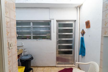 Casa à venda com 180m², 3 quartos e 2 vagas Casa à venda com 180m², 3 quartos e 2 vagasLavanderia