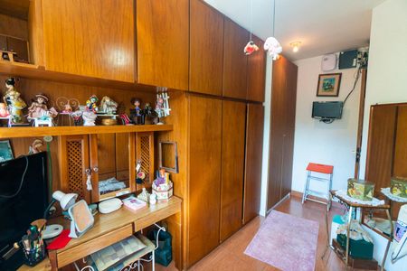 Casa à venda com 180m², 3 quartos e 2 vagas Casa à venda com 180m², 3 quartos e 2 vagasQuarto 3