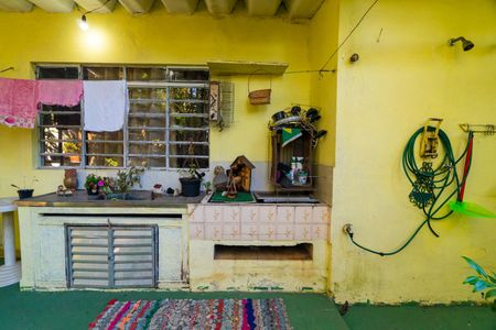 Casa à venda com 180m², 3 quartos e 2 vagas Casa à venda com 180m², 3 quartos e 2 vagasChurrasqueira