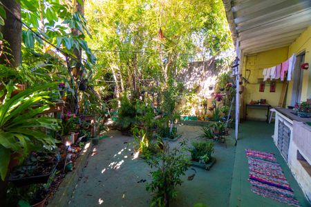 Casa à venda com 180m², 3 quartos e 2 vagas Casa à venda com 180m², 3 quartos e 2 vagasQuintal