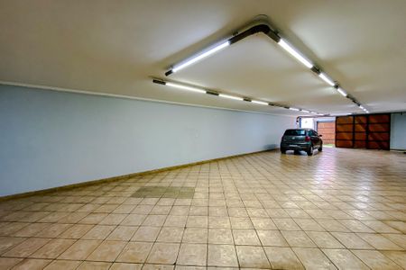 Casa para alugar com 600m², 4 quartos e 8 vagasGaragem
