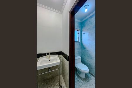 Casa para alugar com 600m², 4 quartos e 8 vagasLavabo