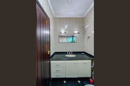 Casa para alugar com 600m², 4 quartos e 8 vagasBanheiro da Suíte 1