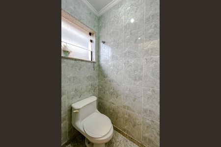 Casa para alugar com 600m², 4 quartos e 8 vagasLavabo