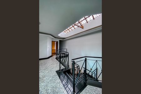 Casa para alugar com 600m², 4 quartos e 8 vagasCorredor
