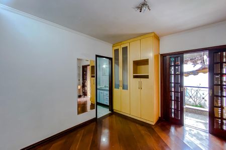 Casa para alugar com 600m², 4 quartos e 8 vagasSuíte 2