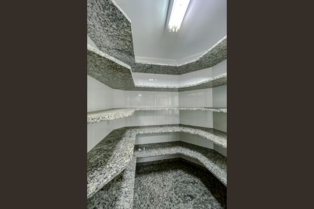 Casa para alugar com 600m², 4 quartos e 8 vagasDespensa