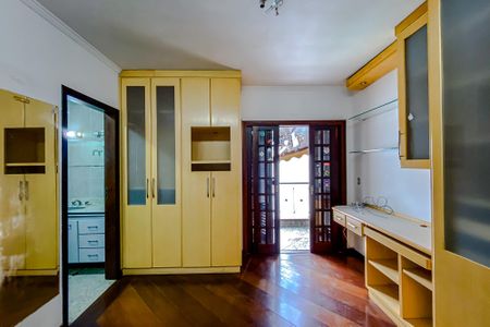 Casa para alugar com 600m², 4 quartos e 8 vagasSuíte 2