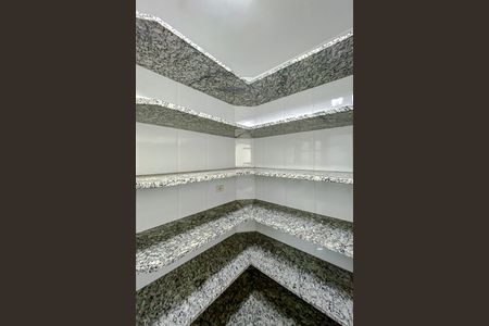 Casa para alugar com 600m², 4 quartos e 8 vagasDespensa