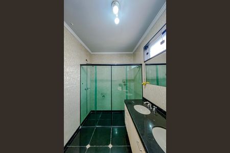 Casa para alugar com 600m², 4 quartos e 8 vagasBanheiro da Suíte 3