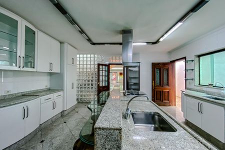 Casa para alugar com 600m², 4 quartos e 8 vagasCozinha