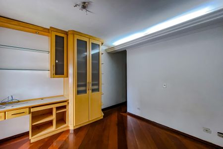 Casa para alugar com 600m², 4 quartos e 8 vagasSuíte 2