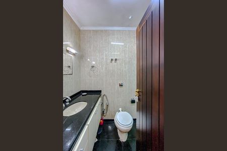 Casa para alugar com 600m², 4 quartos e 8 vagasBanheiro da Suíte 1