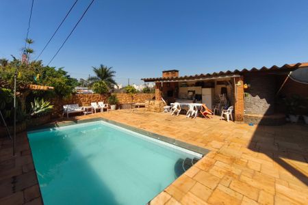 Casa à venda com 500m², 5 quartos e 6 vagasPiscina