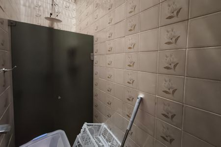 Casa à venda com 500m², 5 quartos e 6 vagasBanheiro da Suíte 1