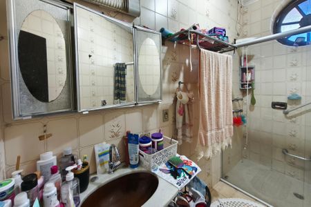 Casa à venda com 500m², 5 quartos e 6 vagasBanheiro da Suíte 3