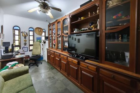 Casa à venda com 500m², 5 quartos e 6 vagasSala