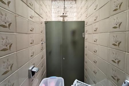 Casa à venda com 500m², 5 quartos e 6 vagasBanheiro da Suíte 1