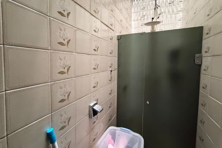 Casa à venda com 500m², 5 quartos e 6 vagasBanheiro da Suíte 1