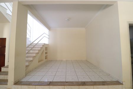 Casa para alugar com 340m², 5 quartos e 5 vagasSala