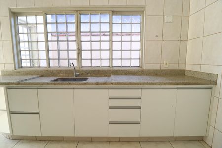 Casa para alugar com 340m², 5 quartos e 5 vagasCozinha