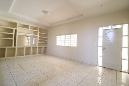 Sala de casa para alugar com 5 quartos, 340m² em Santa Mônica, Uberlândia