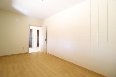 Casa para alugar com 340m², 5 quartos e 5 vagasQuarto 