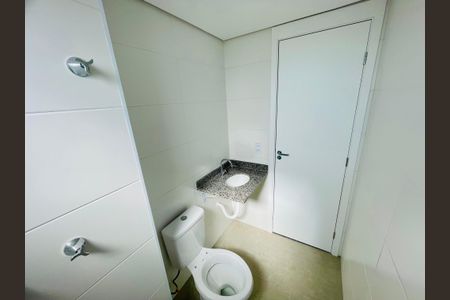 Apartamento à venda com 64m², 2 quartos e 1 vagaBanheiro Social