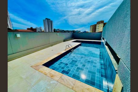 Apartamento à venda com 64m², 2 quartos e 1 vagaPiscina