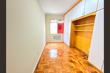 Apartamento à venda com 128m², 3 quartos e 1 vaga