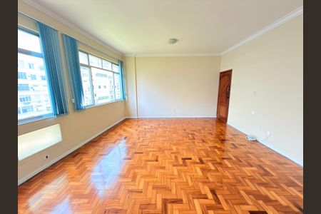 Apartamento à venda com 128m², 3 quartos e 1 vaga