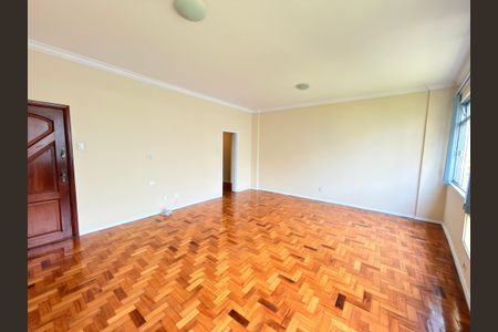 Apartamento à venda com 128m², 3 quartos e 1 vaga