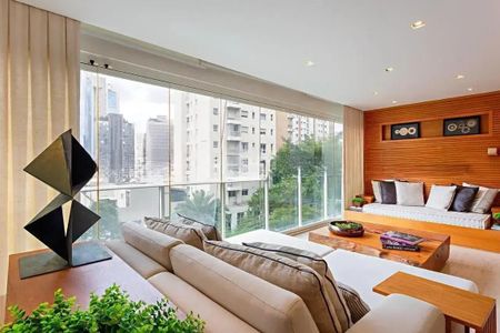 Apartamento à venda com 1 quarto, 123m² em Itaim Bibi, São Paulo