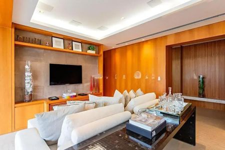 Apartamento à venda com 1 quarto, 123m² em Itaim Bibi, São Paulo