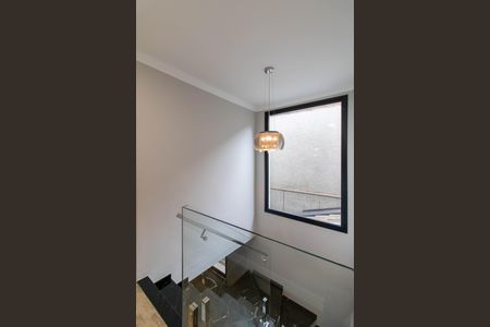 Casa à venda com 150m², 4 quartos e 4 vagasEscada