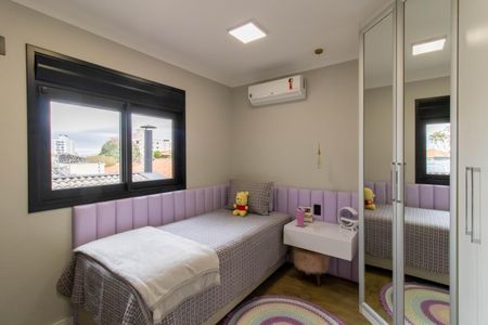 Casa à venda com 150m², 4 quartos e 4 vagasSuíte 2