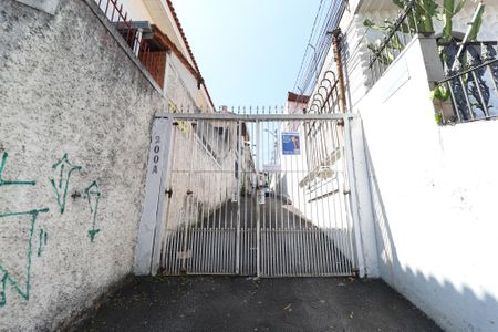 Casa para alugar com 65m², 2 quartos e sem vaga Casa para alugar com 65m², 2 quartos e sem vagaFachada