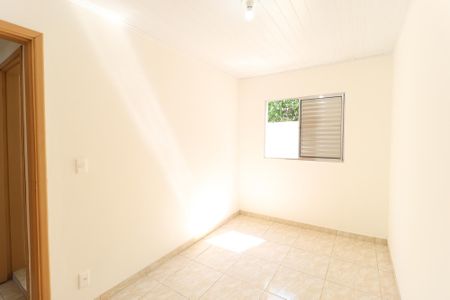 Quarto 2 de casa para alugar com 2 quartos, 65m² em Vila Maria, São Paulo