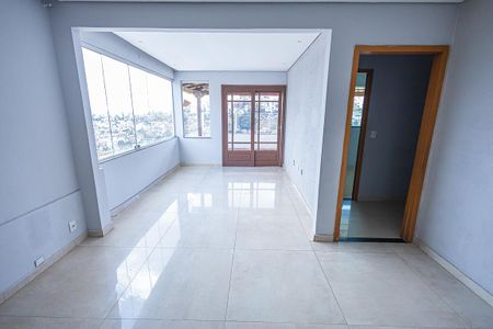 Apartamento para alugar com 110m², 3 quartos e 1 vagaSala