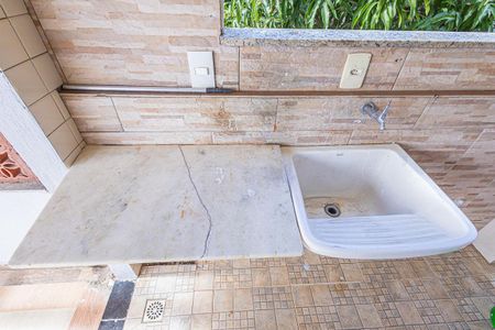 Apartamento para alugar com 110m², 3 quartos e 1 vagaÁrea de serviço