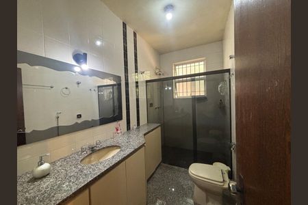 Casa à venda com 600m², 5 quartos e 10 vagasBanho Social 1