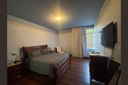 Casa à venda com 600m², 5 quartos e 10 vagasQuarto Suíte