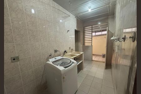 Casa à venda com 600m², 5 quartos e 10 vagasLavanderia