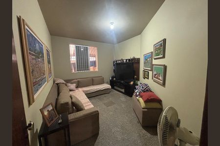 Casa à venda com 600m², 5 quartos e 10 vagasSala de TV